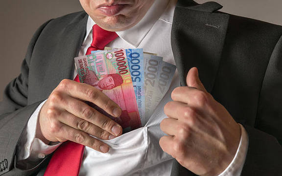 Mantan Kabag ULP Diduga Nikmati Uang Hasil Korupsi Salah Satu Proyek Jalan Di Sula